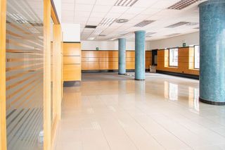 Local comercial en alquiler en Ensanche en Pamplona