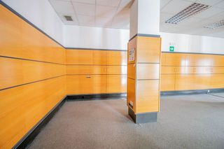 Local comercial en alquiler en Ensanche en Pamplona