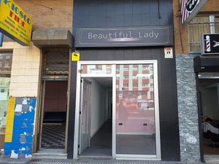 Local comercial en alquiler en El Llano en Gijón