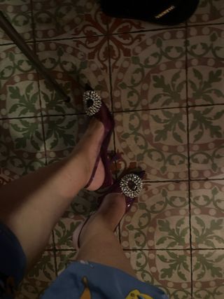 Zapatos de tacón transparentes Zara con pedrería