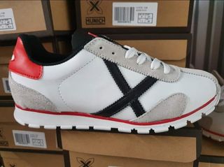 Zapatillas Munich Talla 40 Rojas y Blancas