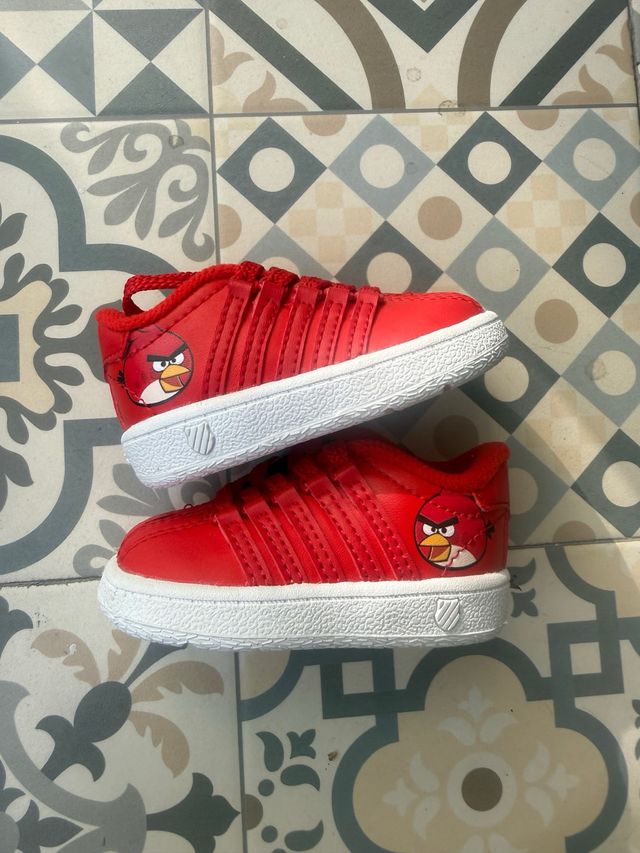 Zapatillas rojas Angry Birds