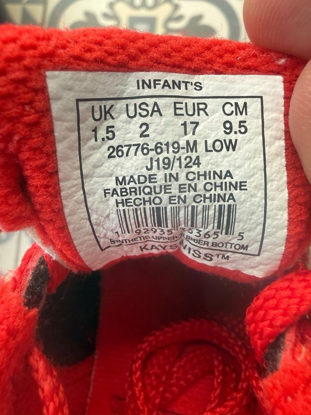 Zapatillas rojas Angry Birds