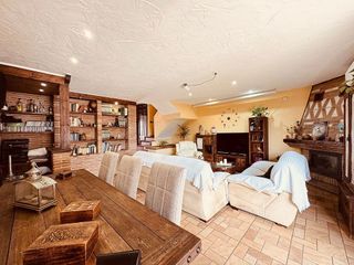 Casa adosada en venta en Casares