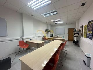 Local comercial en venta en La Ería - Masip en Oviedo