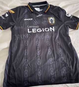 Camiseta Heretics Firmada