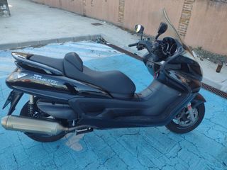 Yamaha Majesty 400 Scooter