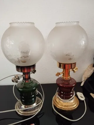 Lámpara de mesilla cristal y metal