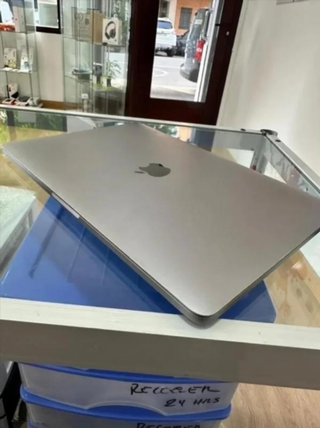 MacBook Pro M1 2020 512 GB Grigio siderale