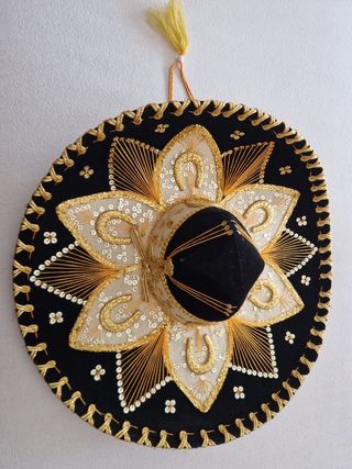 Sombrero Charro Mexicano Negro y Dorado