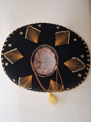 Sombrero Charro Mexicano Negro y Dorado