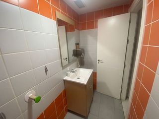 Local comercial en alquiler en Ensanche Centro - Puerto en Málaga