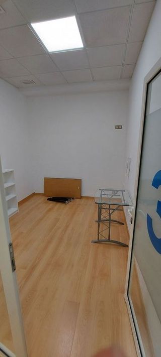Oficina en alquiler en Centro - Doña Mercedes en Dos Hermanas
