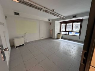 Oficina en alquiler en Zona Teatro Campoamor en Oviedo