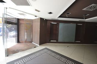 Local comercial en alquiler en Ensanche en Coruña (A)