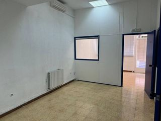 Local comercial en alquiler en Avda Europa - San Antón en Toledo