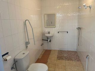 Local comercial en alquiler en Avda Europa - San Antón en Toledo