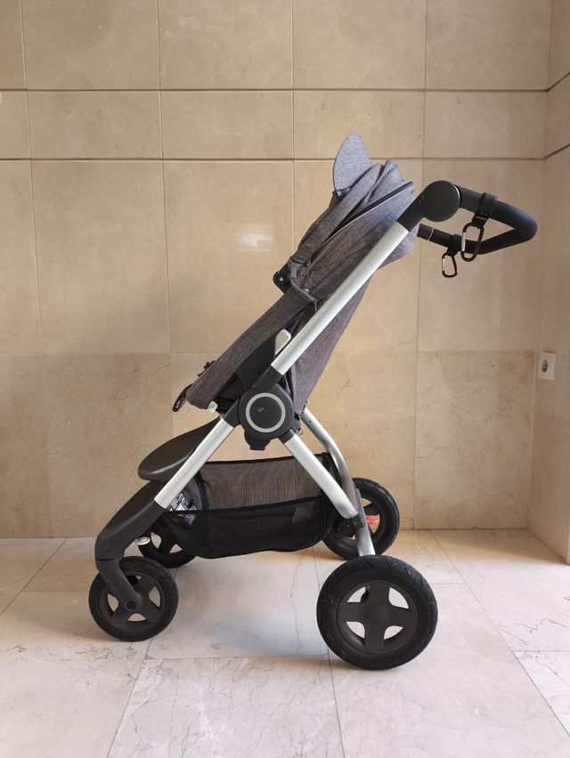 Carro Bebé Stokke Scoot Gris