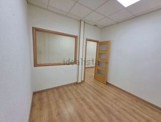 Local comercial en alquiler en Ugena