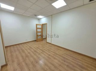 Local comercial en alquiler en Ugena