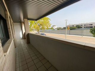 Piso en alquiler en Los Olivos en Huesca