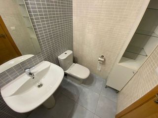 Piso en alquiler en Los Olivos en Huesca
