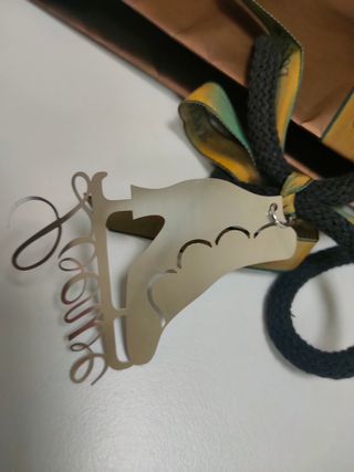 Bolsa regalo Loewe vintage con charm patín