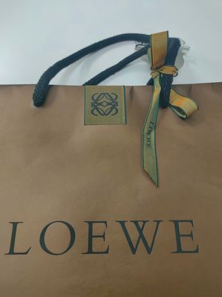 Bolsa regalo Loewe vintage con charm patín