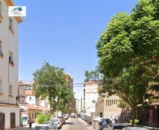 Piso en venta en Girón - Las Delicias - Tabacalera en Málaga
