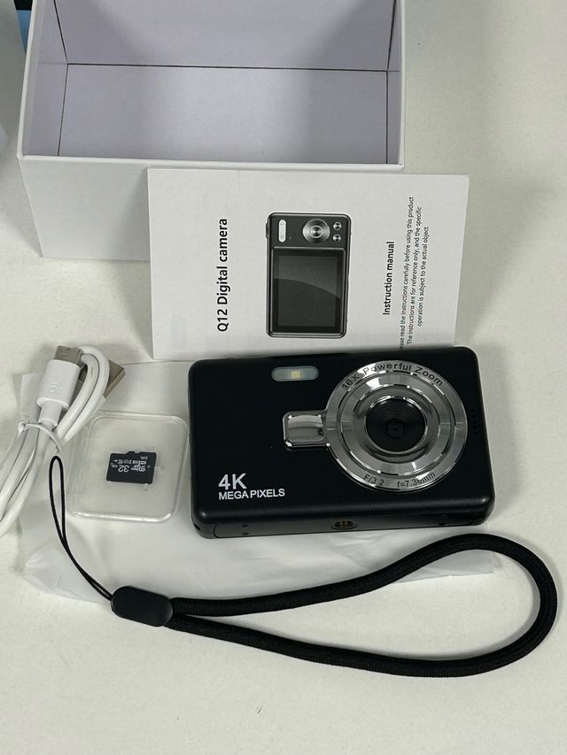 Cámara Digital Q12 4K Negra
