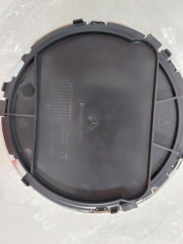 Insignia Mercedes Clase S W220