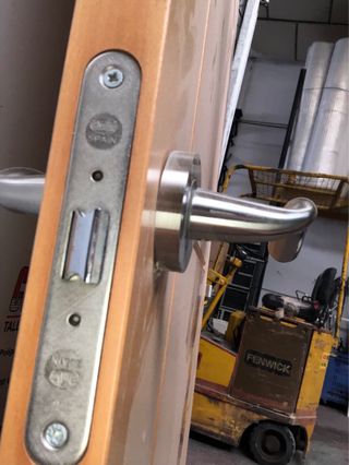 Pack puertas madera maciza