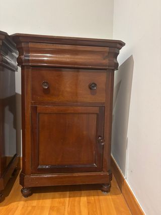Pareja Mesitas Noche Madera Antiguas
