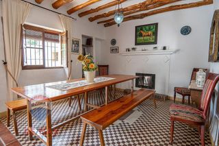Cortijo en venta en Archidona