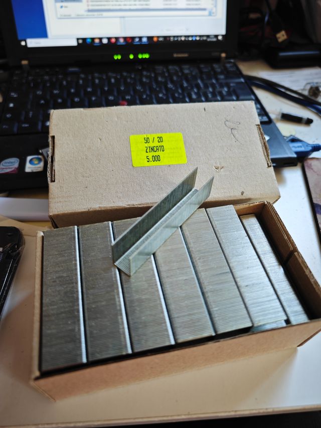 10000 Punti Metallici Zincati 12-20mm