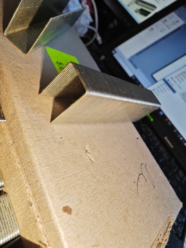 10000 Punti Metallici Zincati 12-20mm