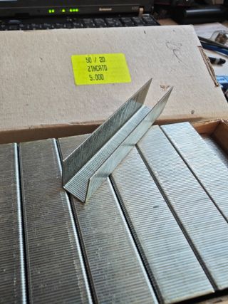 10000 Punti Metallici Zincati 12-20mm