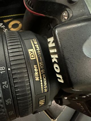 Nikon D7100 + Lente 18-105mm VR