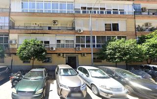Piso en venta en Parque Alcosa - Jardines del Edén en Sevilla