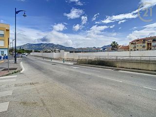 Local comercial en venta en Las Lagunas en Mijas