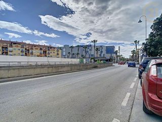 Local comercial en venta en Las Lagunas en Mijas