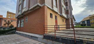 Local comercial en venta en Alisal - Cazoña - San Román en Santander