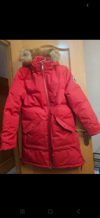 Parka National Geographic roja especial nieve