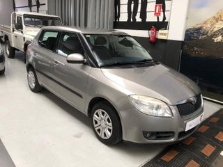 Skoda Fabia camio de nombre y garantía incluído