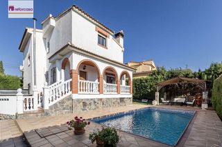Chalet en venta en Gójar