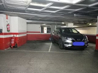 Garaje en alquiler en El Llano en Gijón