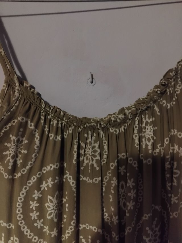 Vestido de verano verde y blanco