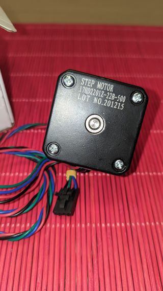Motor Paso a Paso NEMA17 17HD2201Z