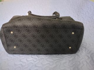 Bolso Guess negro 