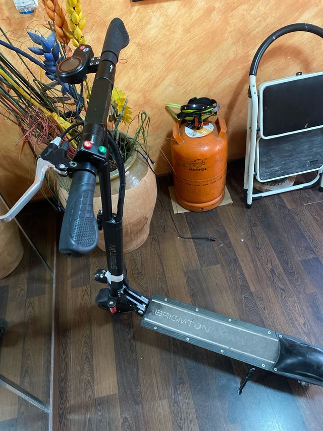 Patín eléctrico BRIGHTON piezas + cargador